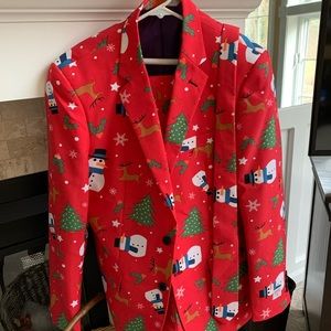 Men’s Genuine OppoSuits size 40 suit. Worn once.